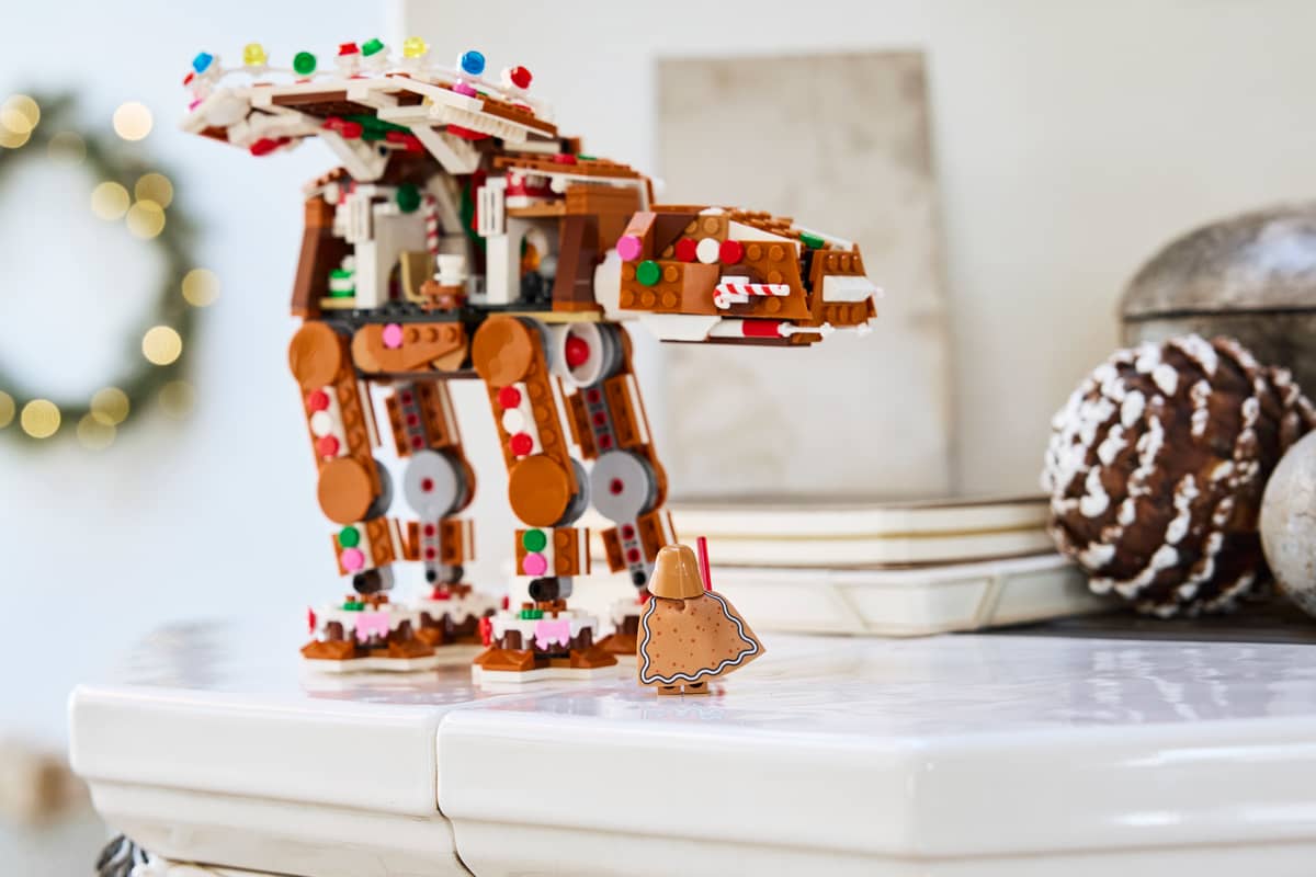 🎄 LEGO® Star Wars™ Gingerbread AT-AT™ Walker (40806) image 5