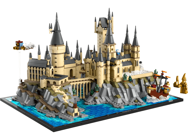  HOGWARTS CASTLE & GROUNDS (76419) image 2
